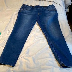 Democracy blue jeans with Elastic waist size 16